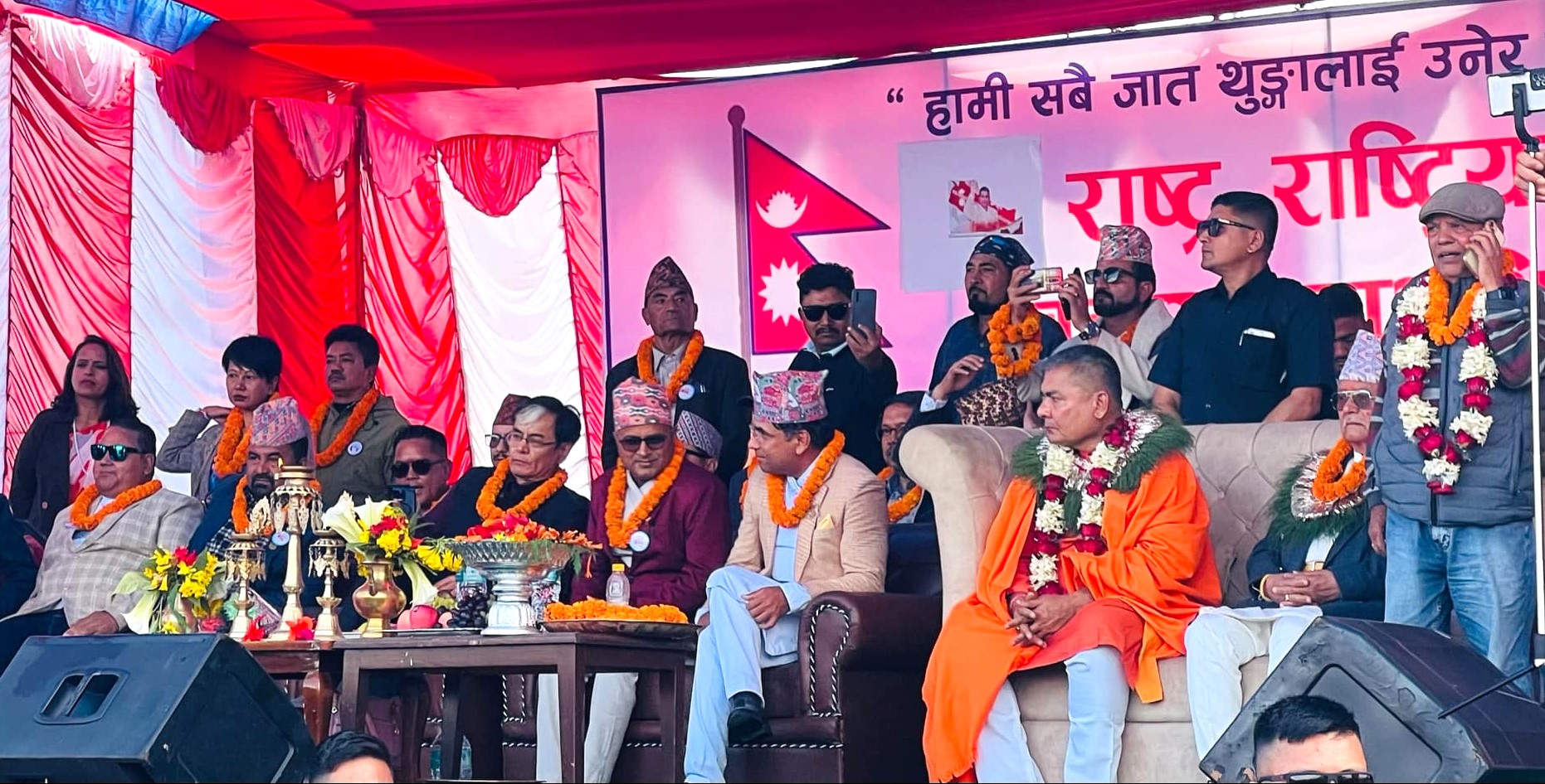 पोखरामा दुर्गा प्रसाइँले भने ‘राजाको सम्बोधनलाई समर्थन छ, अन्तिम लडाई लडौं’ ppppp
