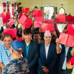 इच्छाकामनाका ३४ भूमिहीन, सुकुम्बासीले पाए लालपुर्जा 1784876494_lalpurja-1200x560