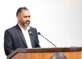 काठमाडौँ, २२असार:
सिंहदरबारस्थित सङ्घीय संसद भवनमा सोमबार बसेको राष्ट्रियसभा बैठकमा विनियोजन विधेयक, २०८३ अन्तर्गत संस्कृति, पर्यटन तथा नागरिक उड्डयन मन्त्रालयसँग सम्बन्धित शीर्षक माथिको छलफलका क्रममा उठेका प्रश्नहरूको जवाफ दिनुहुँदै संस्कृति, पर्यटनमन्त्री खडकराज पौडेल । तस्बिरः प्रदीपराज वन्त /रासस