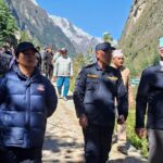 निरीक्षणमा व्यस्त मुख्यमन्त्री, चामे पुगेर जनजीवन समान्य बनाउने प्रयास 827644883_779281078613687_2043903745554245153_n